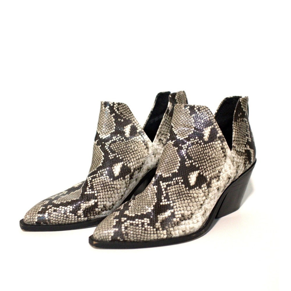 Vince Camuto Womens Grey Snakeskin Embossed V-Cut Ankle Boots Size 9.5 M